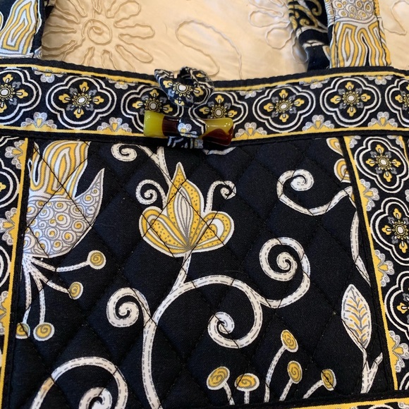Vera Bradley Tote - Picture 2 of 6